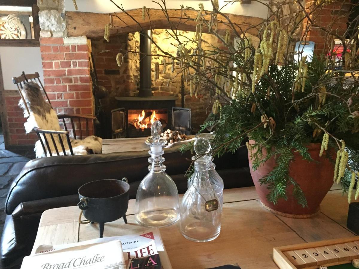 فندق The Queen'S Head At Broad Chalke المظهر الخارجي الصورة